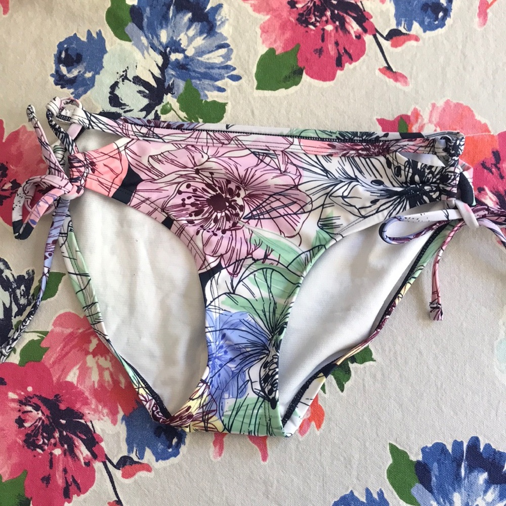 Joy Lab floral print side tie bikini bottom